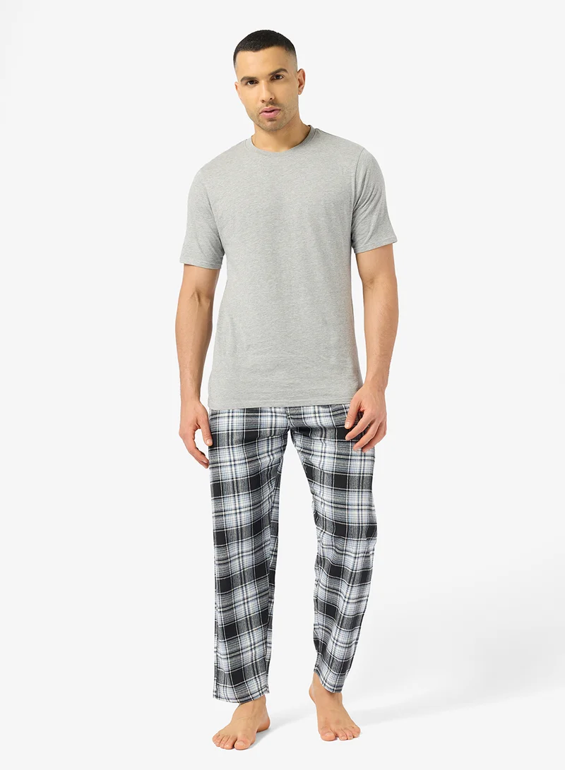 Regular fit tee and Pant set